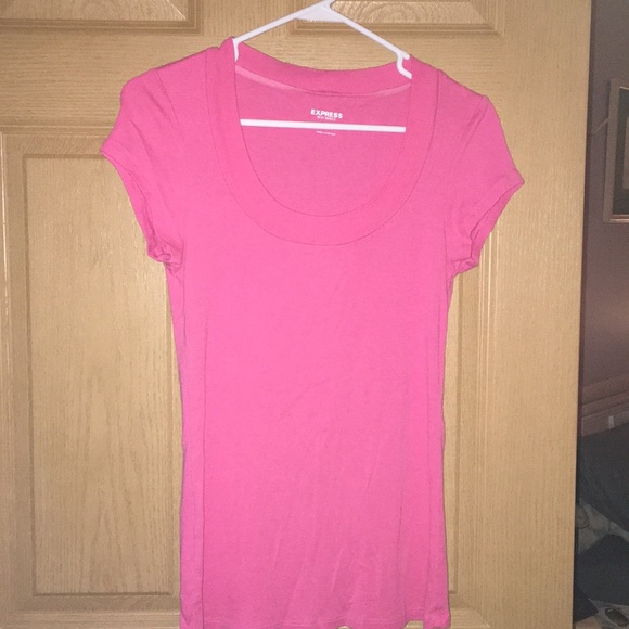 Express Tops - 🌴2/$7-Express hot pink tee. Sz M cotton/modal